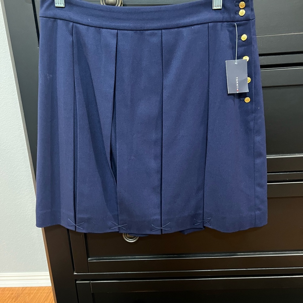 Tommy Hilfiger Size 4